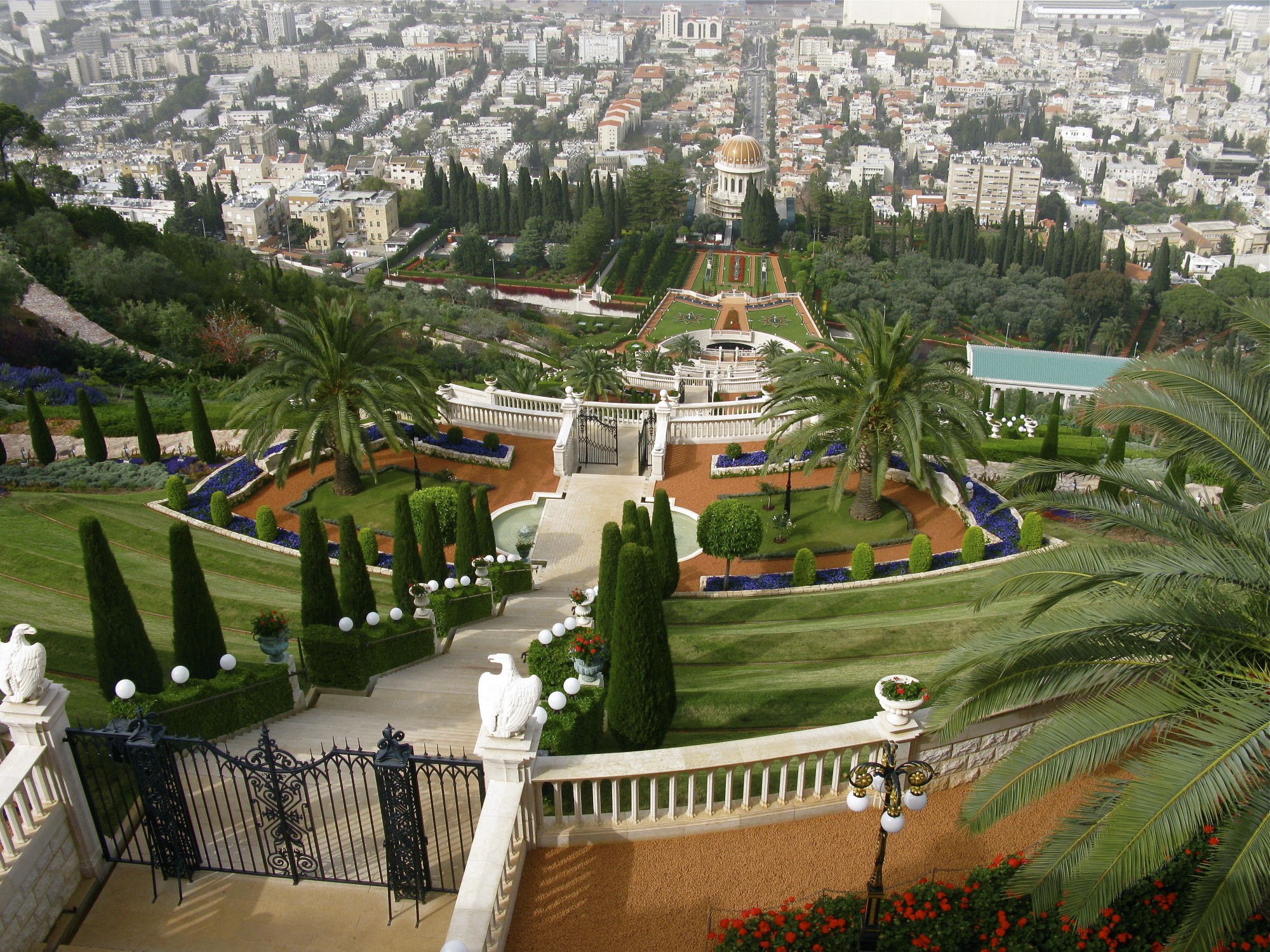 Haifa Balhay Gardens Nostalgic Haifa-Glam