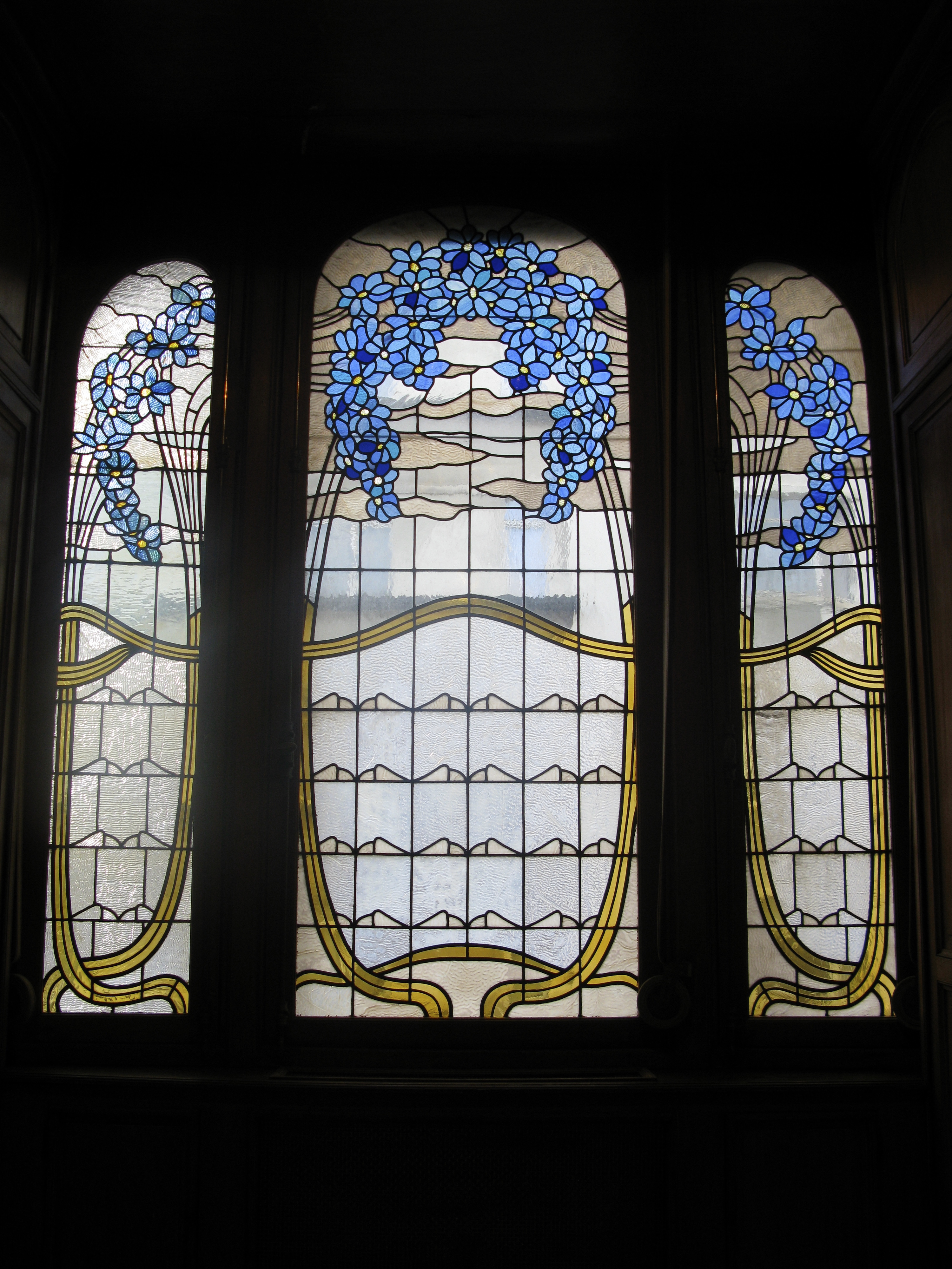 Art Nouveau Glass Voir et Dire Bruxelles