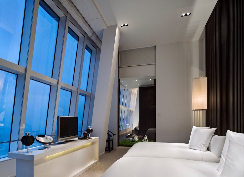 0863_25 Park Hyatt Shanghai-Chairman Suite_bedroom 17 Zen Suite