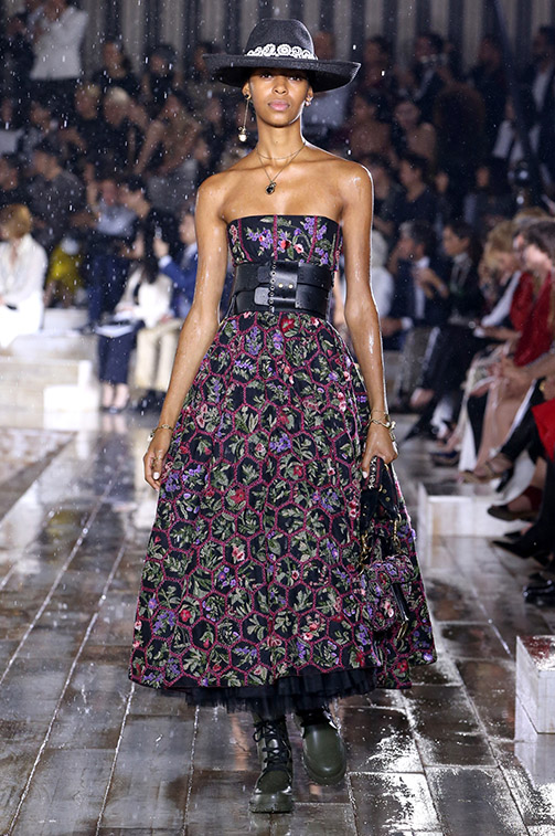 silhouette_52 Dior Cruise 2019 Mexican Amazons influence