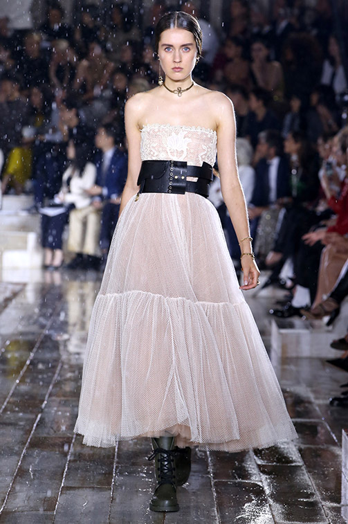 silhouette_74 Dior Cruise 2019 Mexican Amazons influence