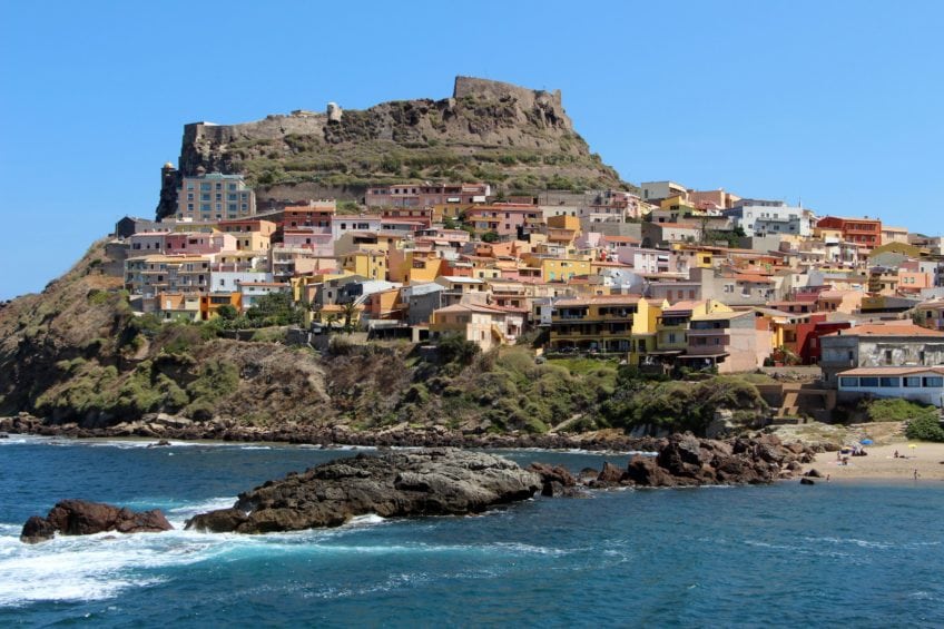 Mediterranean Basket Weaving in Castelsardo Museum - Joelle Magazine