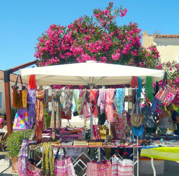 San Pantaleo Market